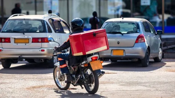 Livreur moto