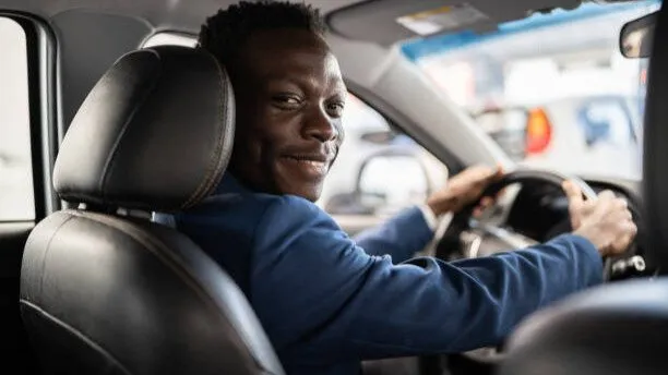 Aldelia recrute au Sénégal – Chauffeur Senior et Secrétaire